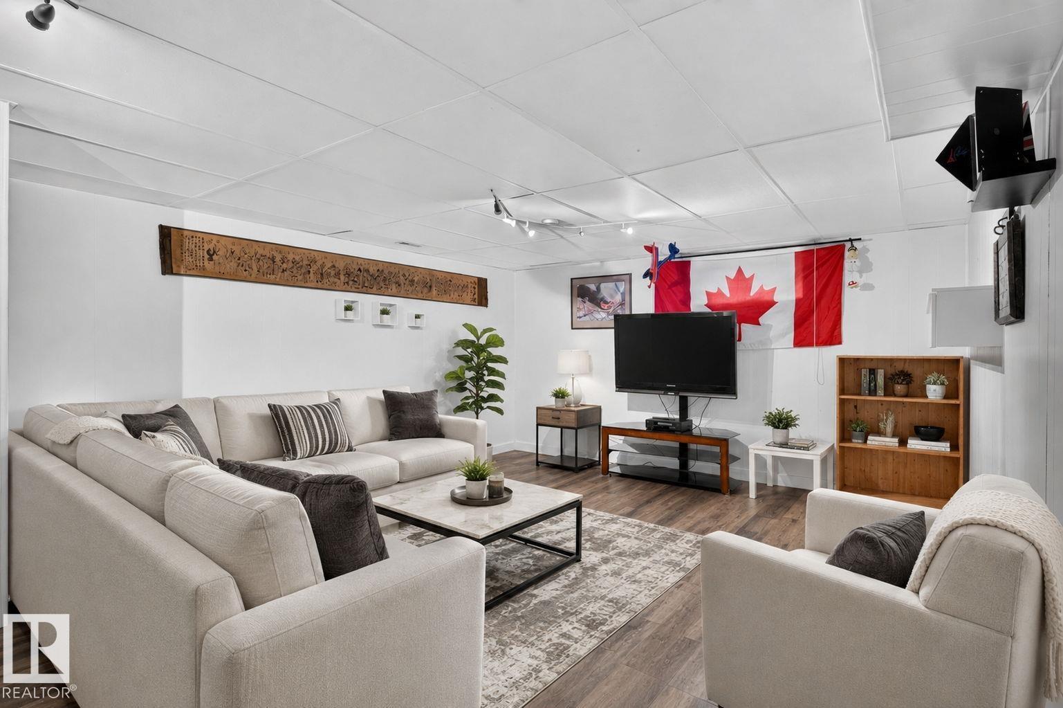 7803 73 ST NW - 20