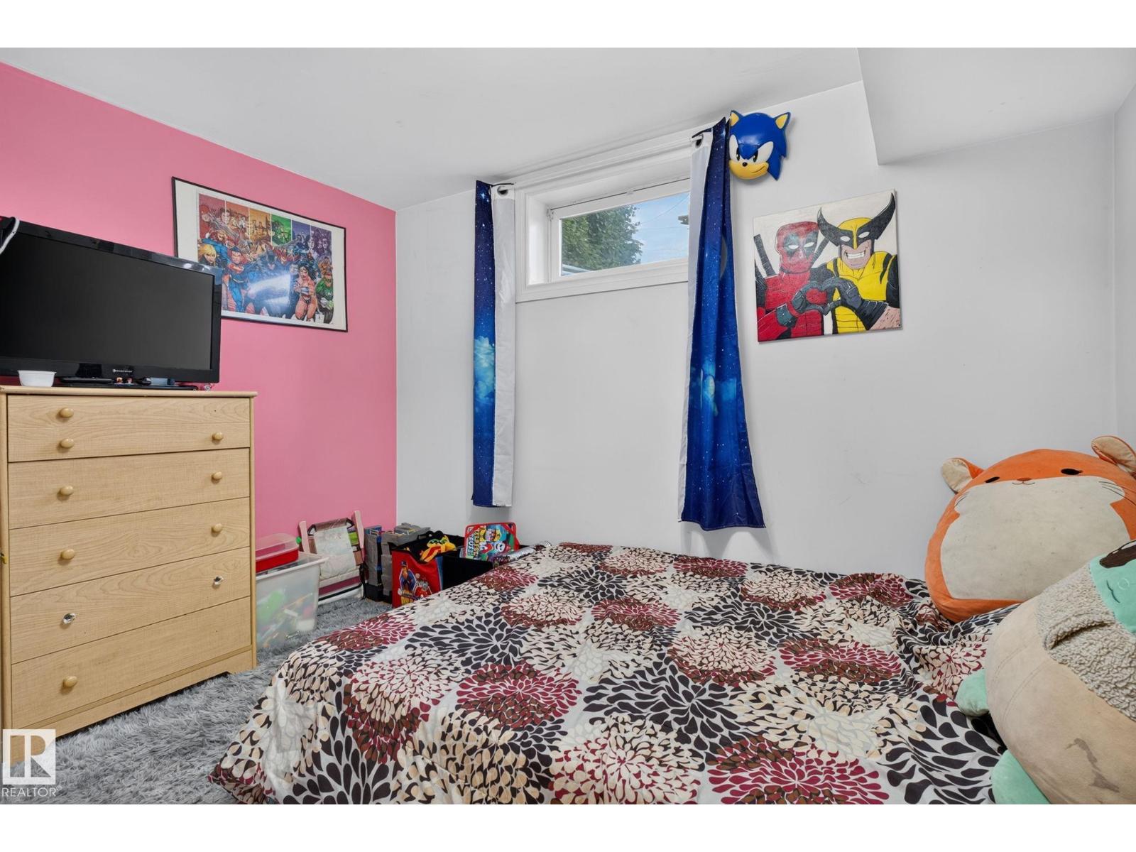 7803 73 ST NW - 24