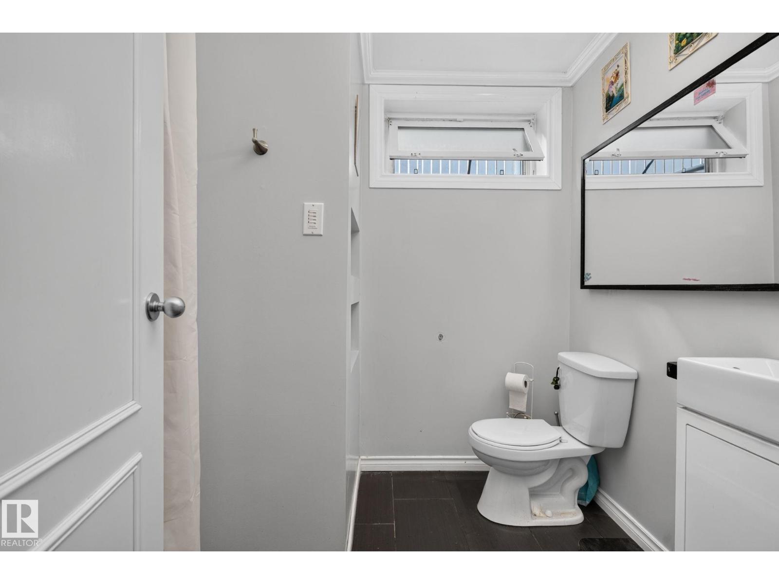 7803 73 ST NW - 26