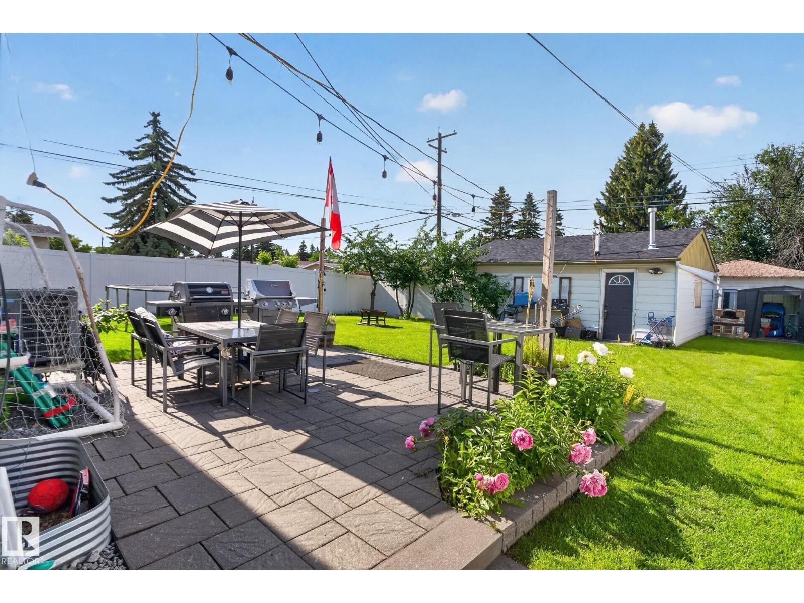 7803 73 ST NW - 29