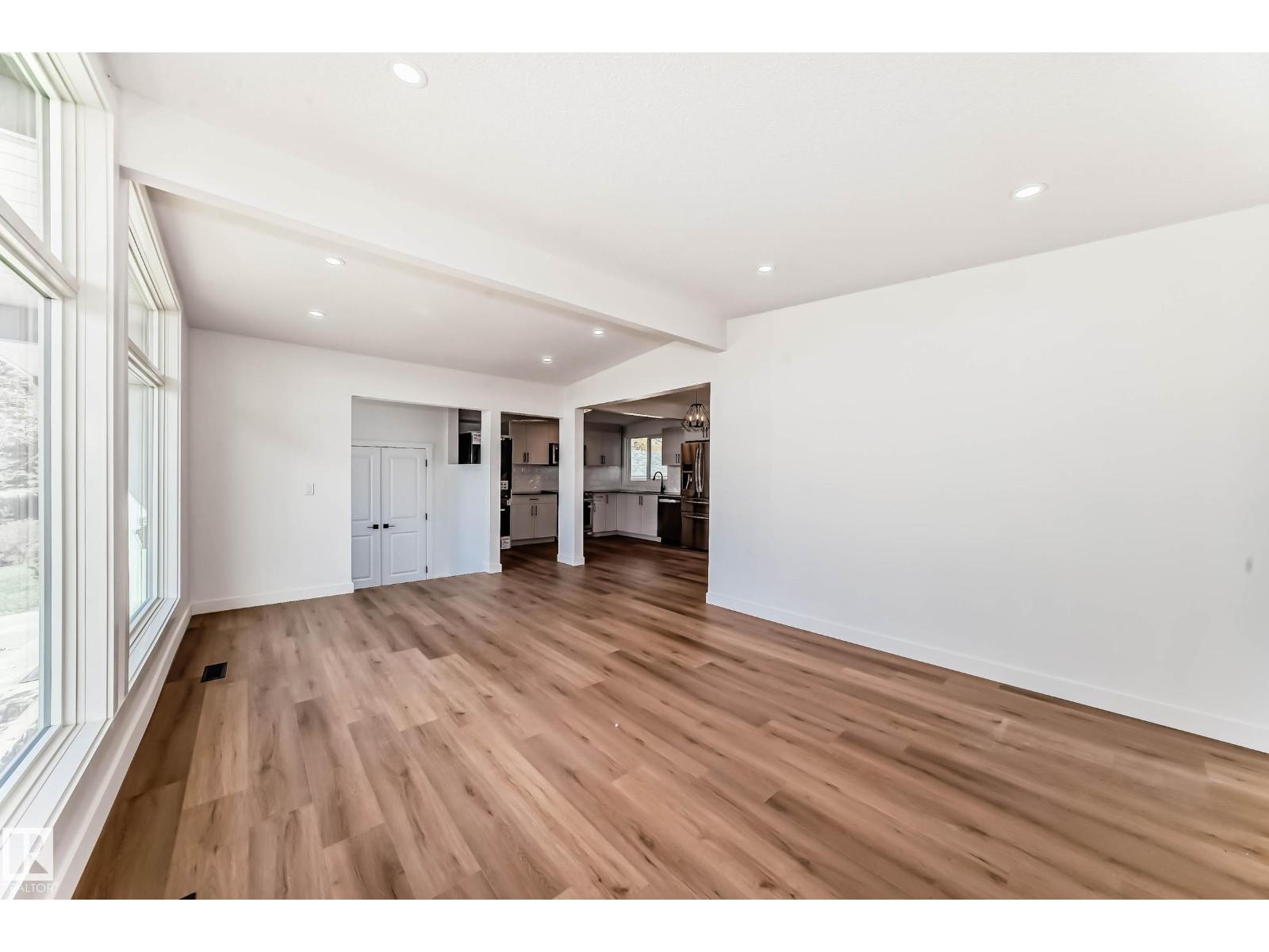 7220 152a Ave NW - 17