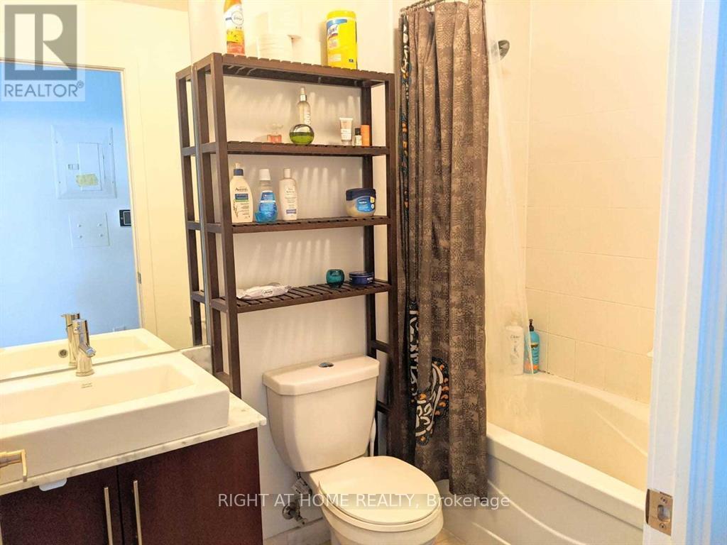 #3411 55 BREMNER BOULEVARD - 8