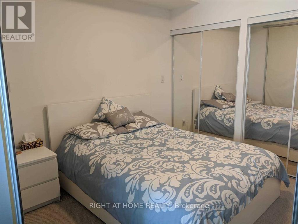 #3411 55 BREMNER BOULEVARD - 6