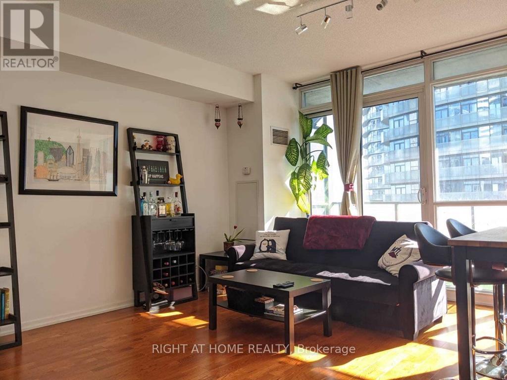 #3411 55 BREMNER BOULEVARD - 2