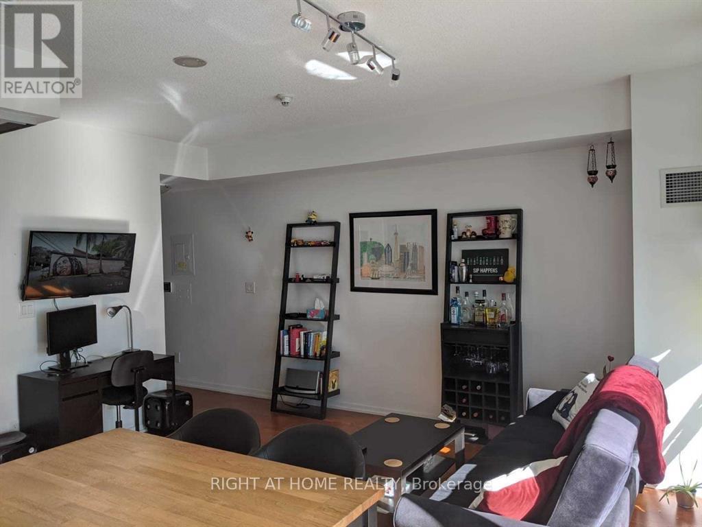 #3411 55 BREMNER BOULEVARD - 3
