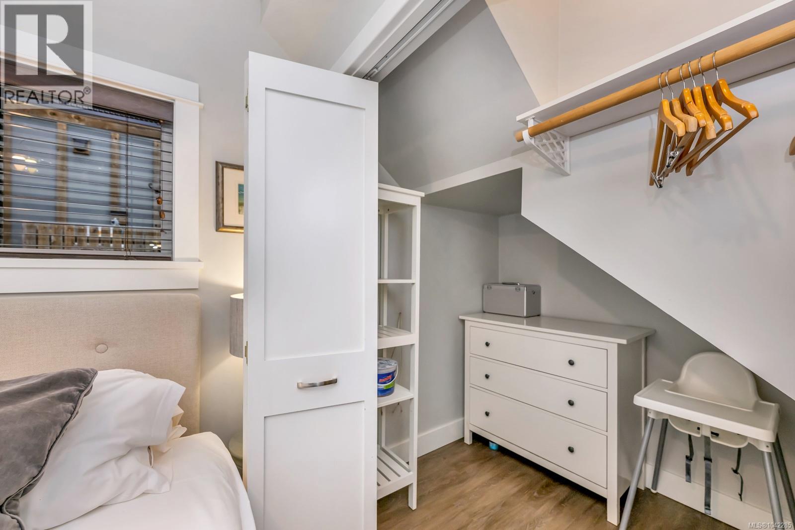 #244 6596 Baird Rd - 20