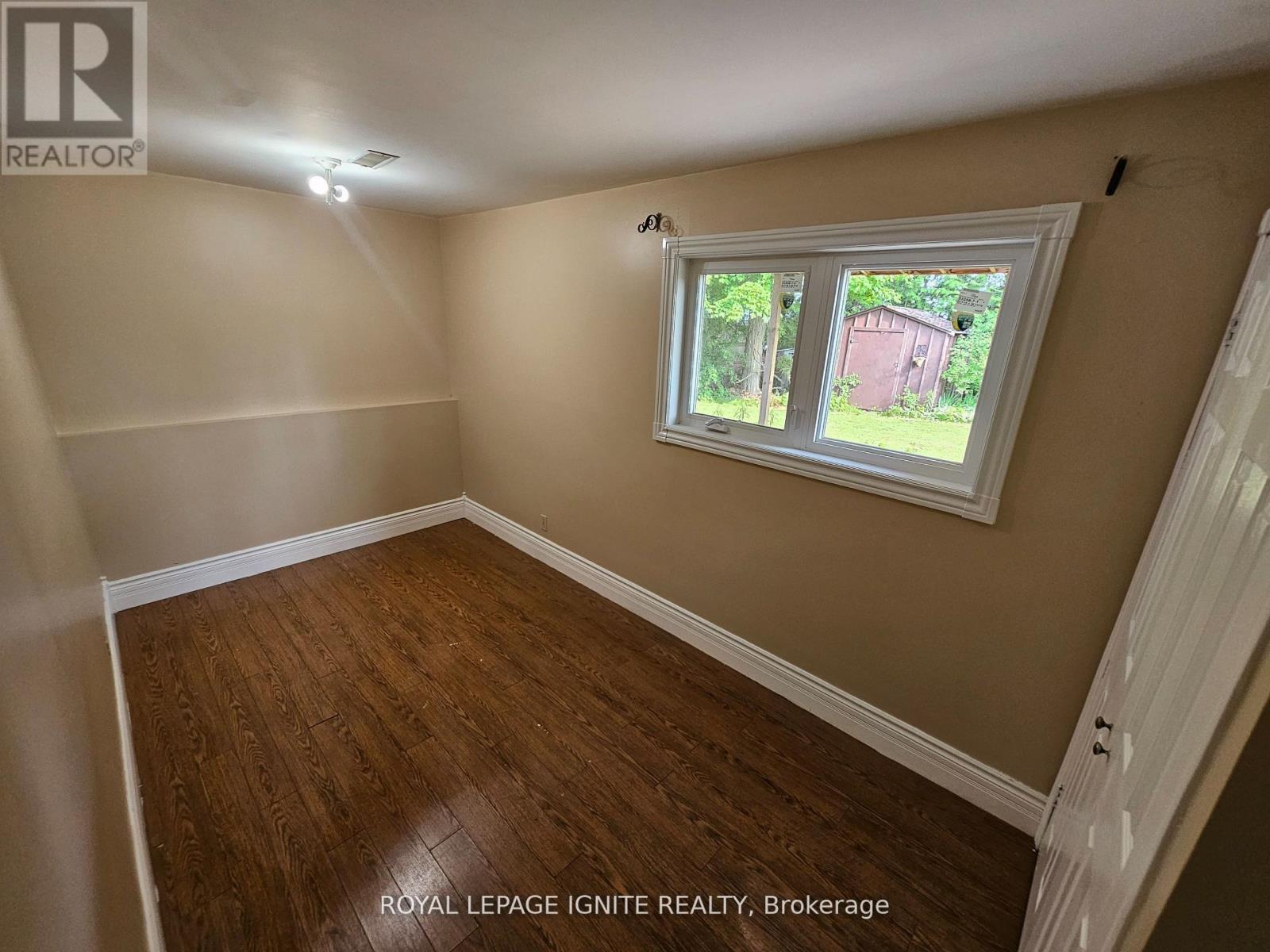 253 WOODLAND DRIVE N - 13