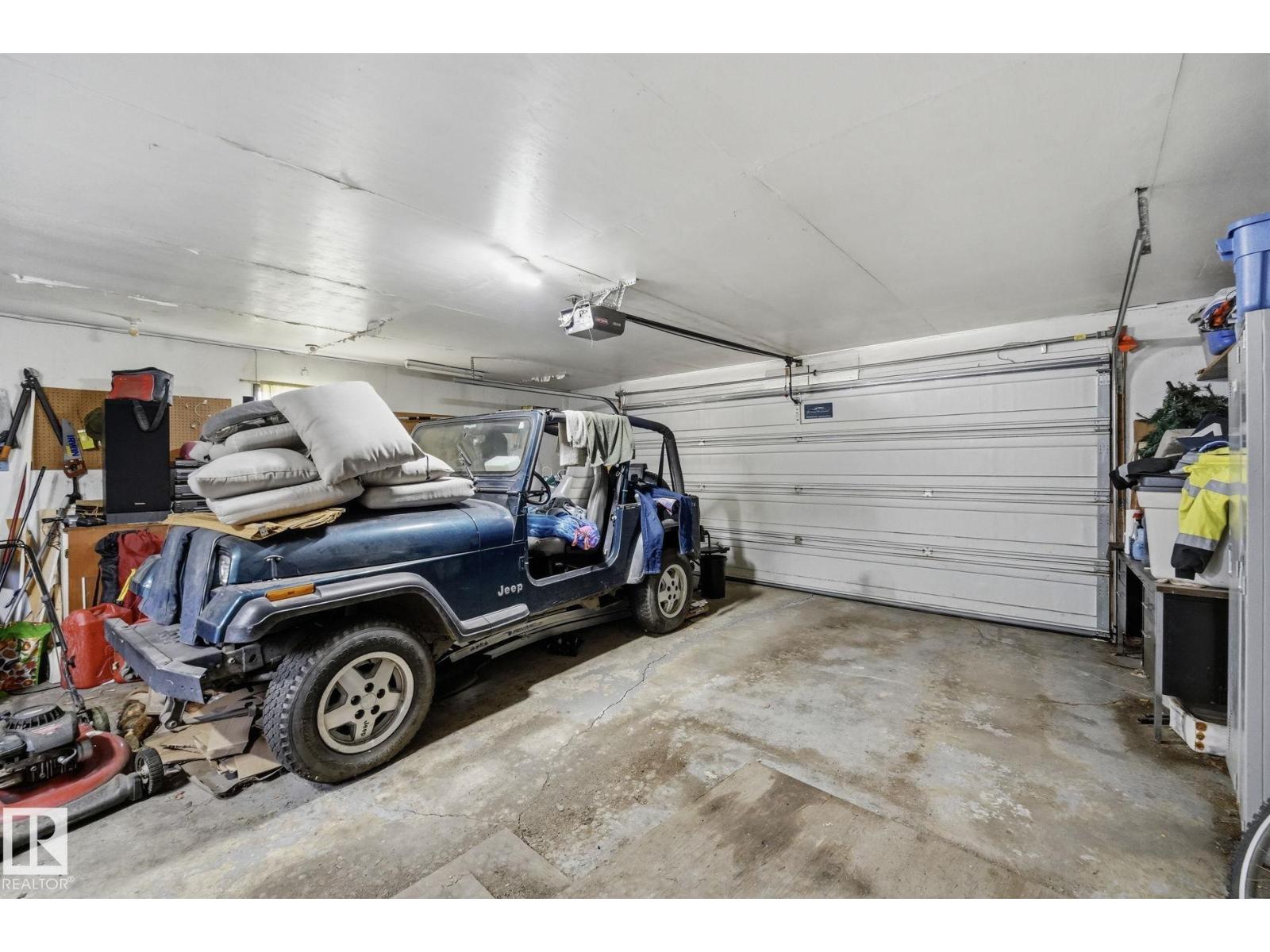 11918 47 ST NW - 15