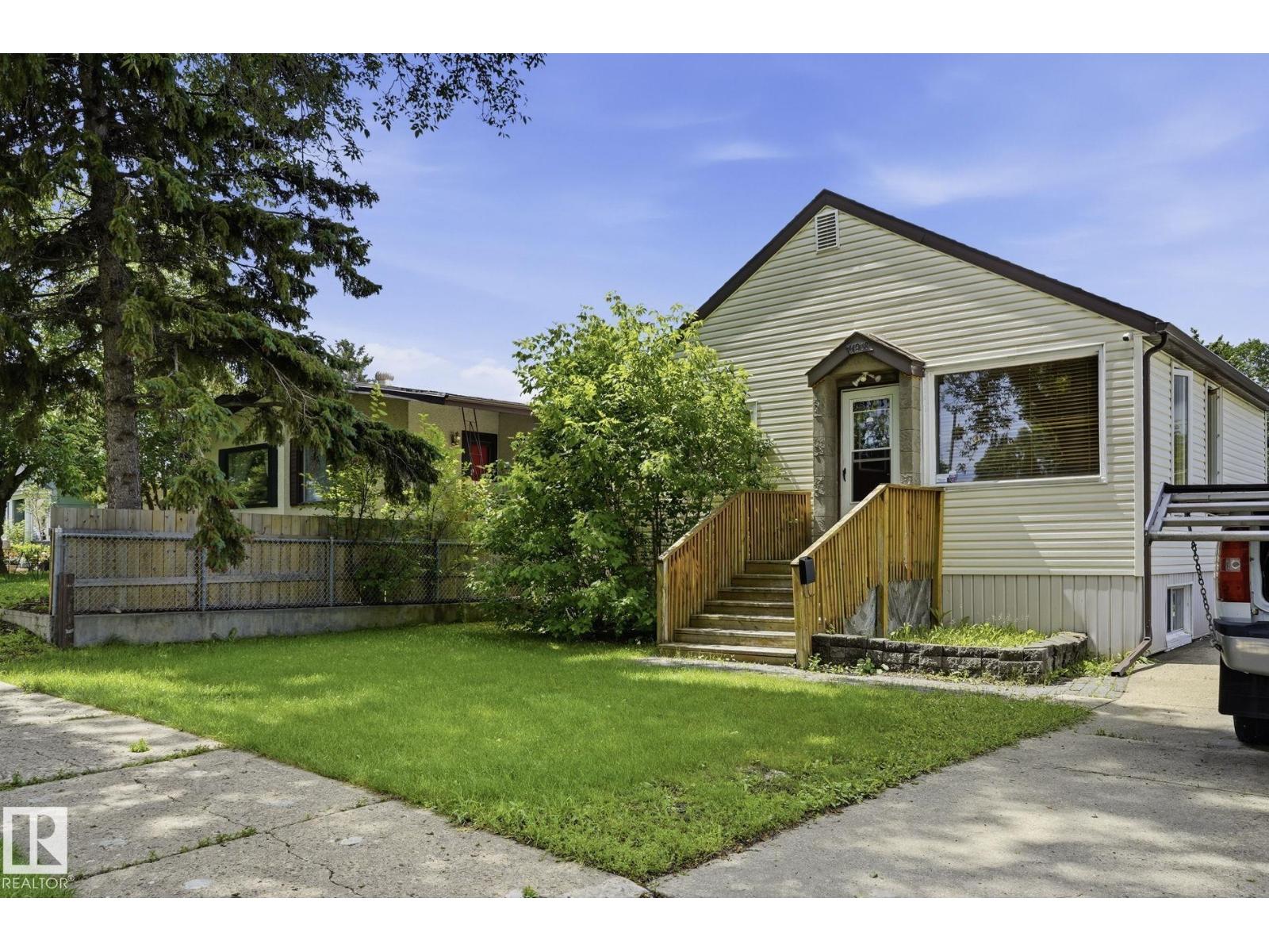 11918 47 ST NW - 2