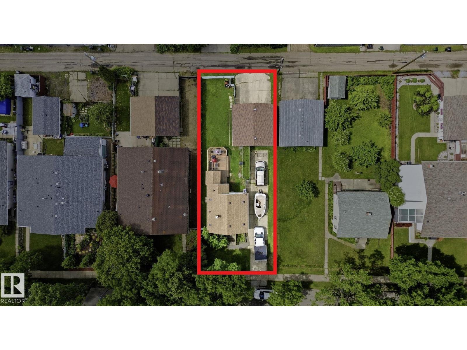 11918 47 ST NW - 21