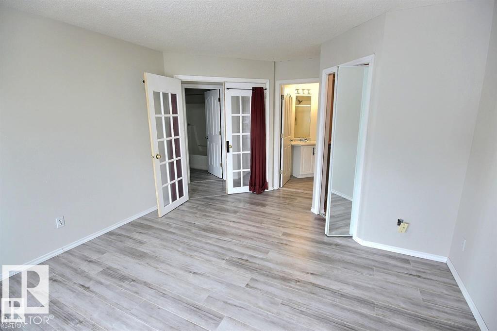 9457 156 ST NW - 14