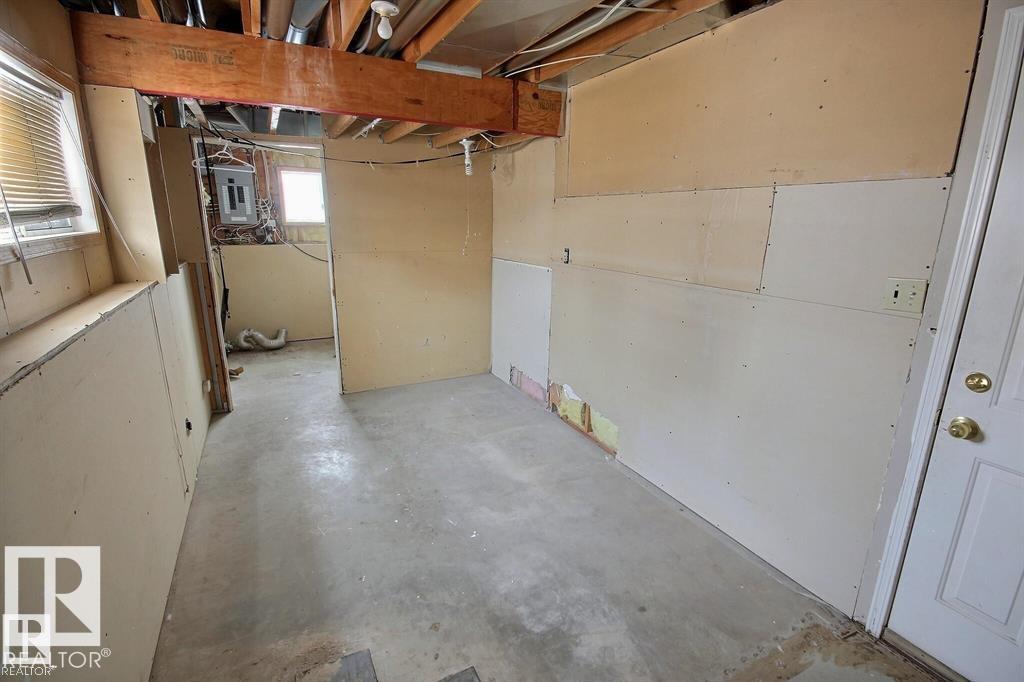 9457 156 ST NW - 21