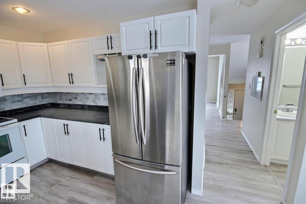 9457 156 ST NW - 3
