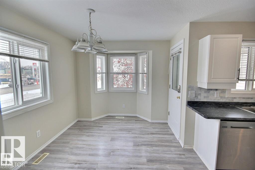 9457 156 ST NW - 5