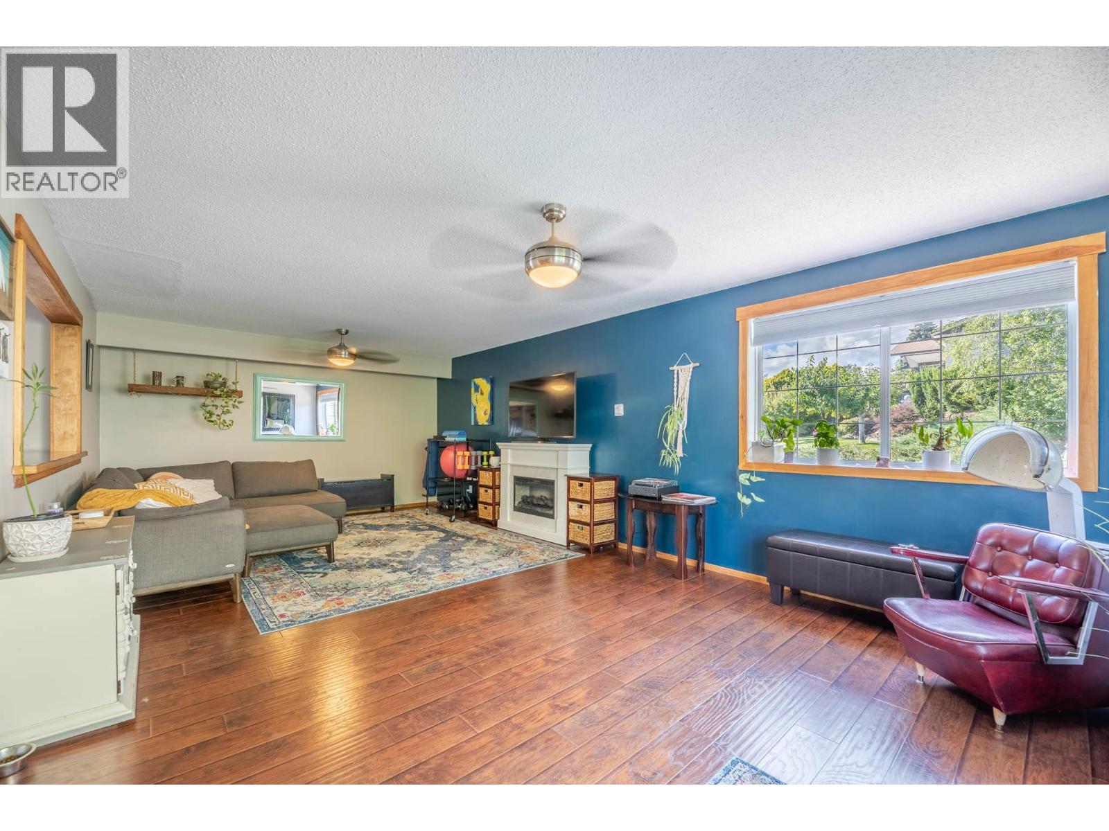 12620 Reynolds Avenue - 13