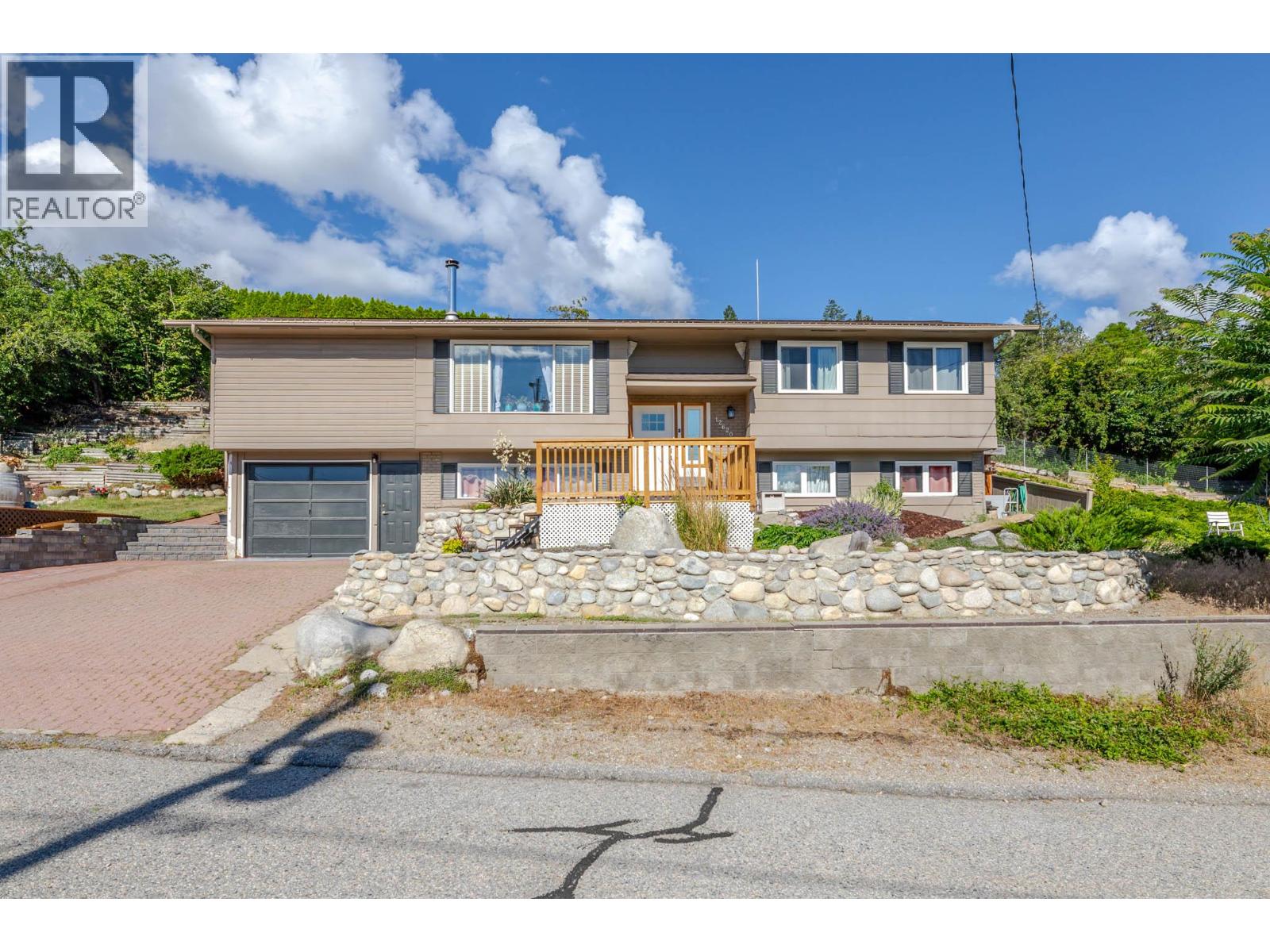 12620 Reynolds Avenue - 1