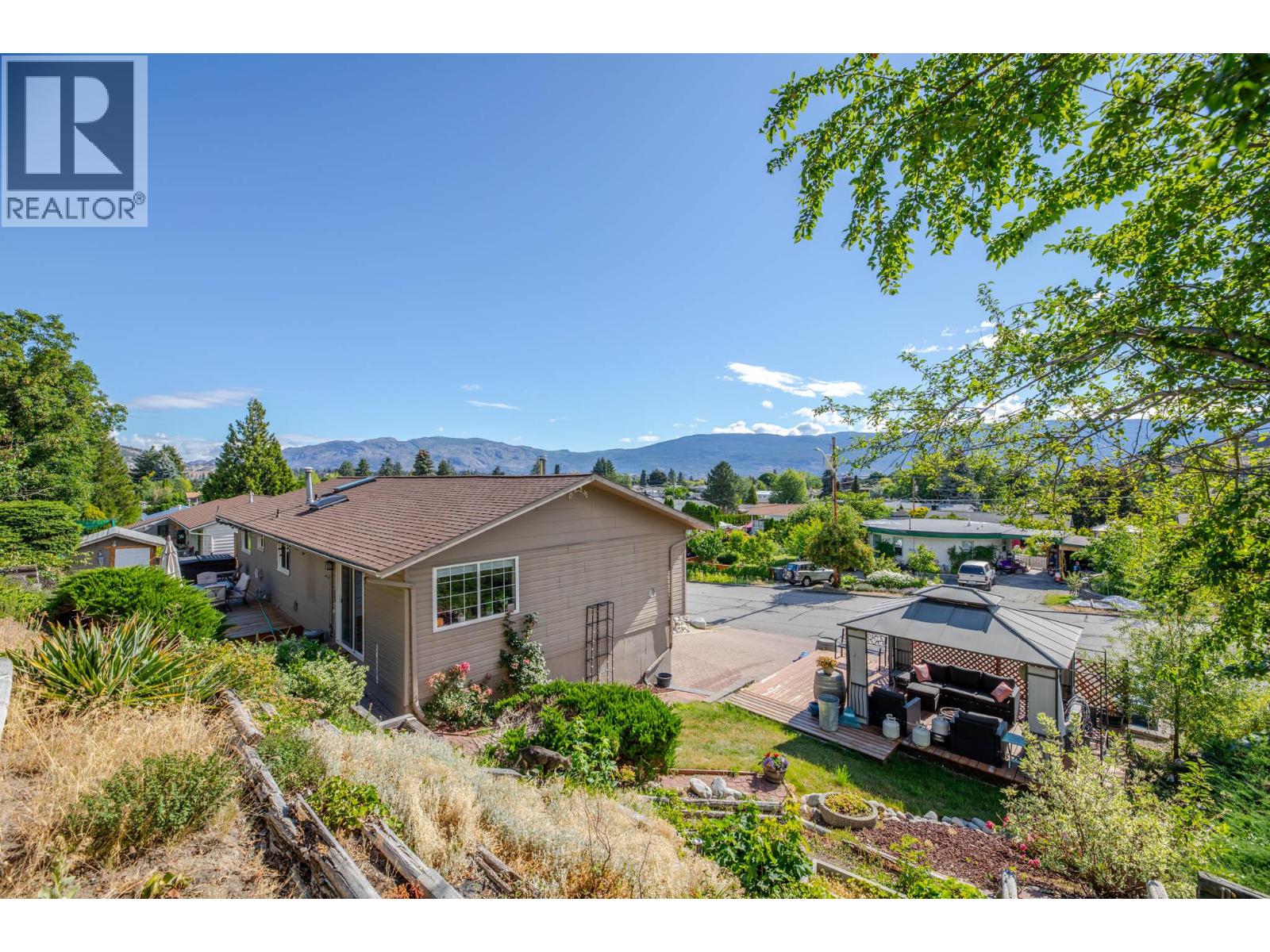 12620 Reynolds Avenue - 2