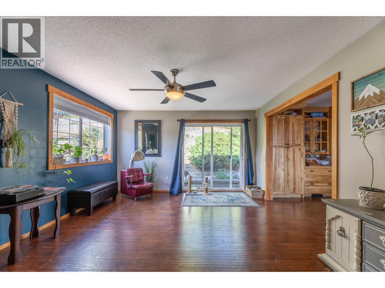 12620 Reynolds Avenue - 16