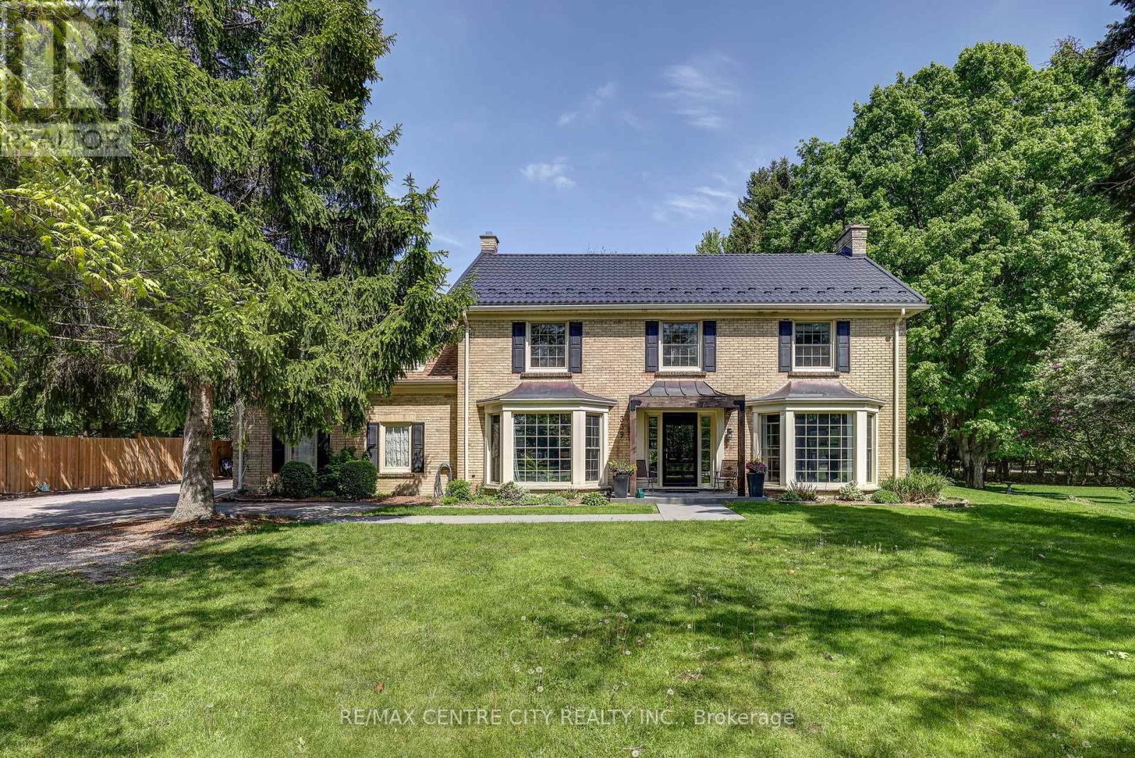 339 SUNSET DRIVE - 3
