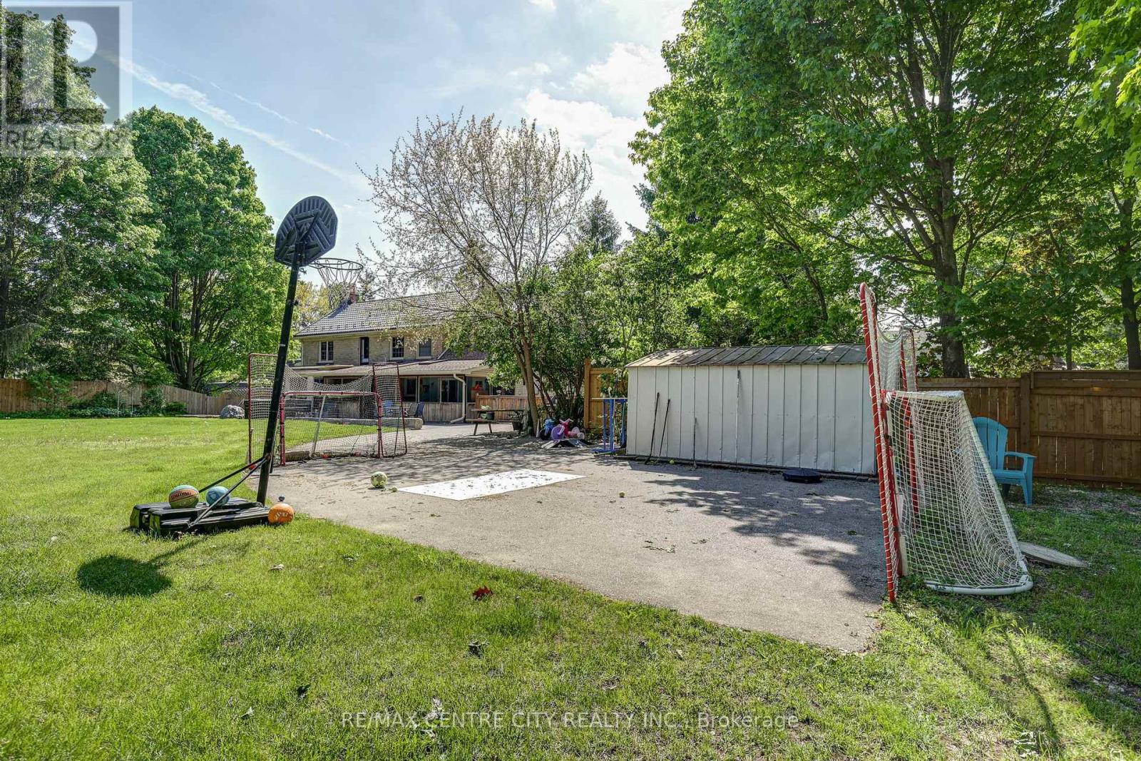 339 SUNSET DRIVE - 46