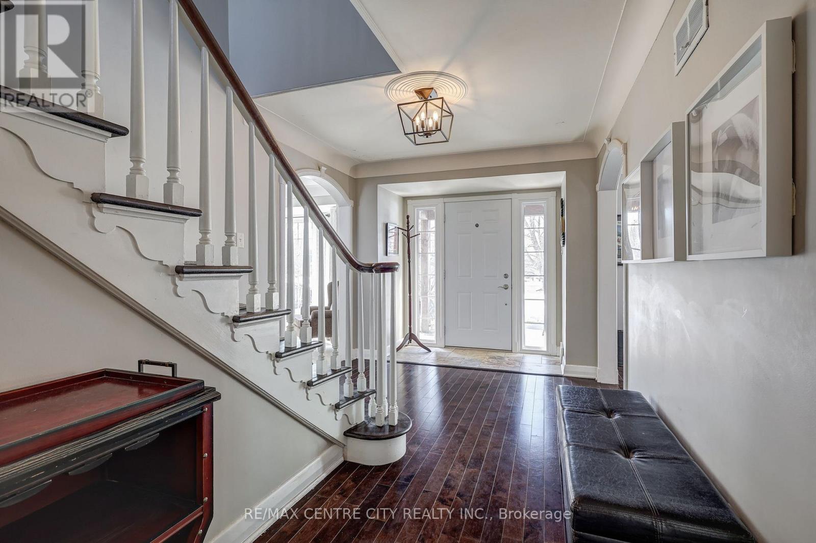 339 SUNSET DRIVE - 8