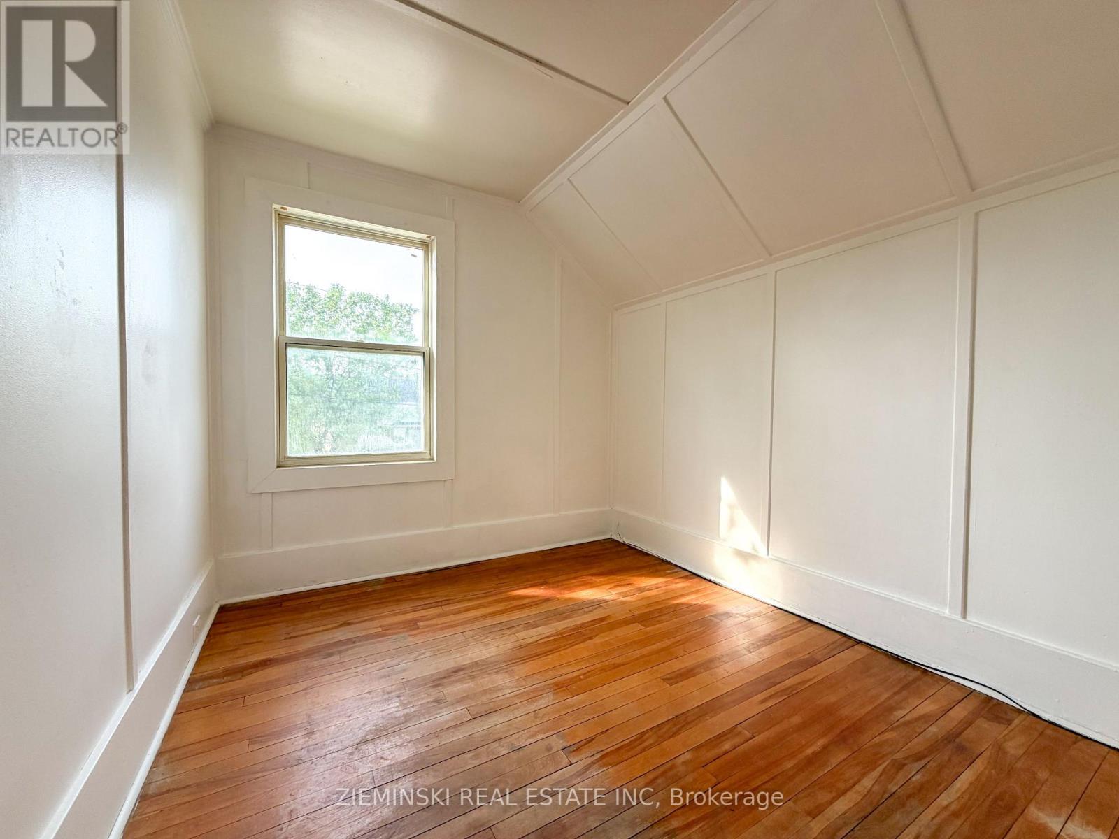 33 FIFTH STREET - 11