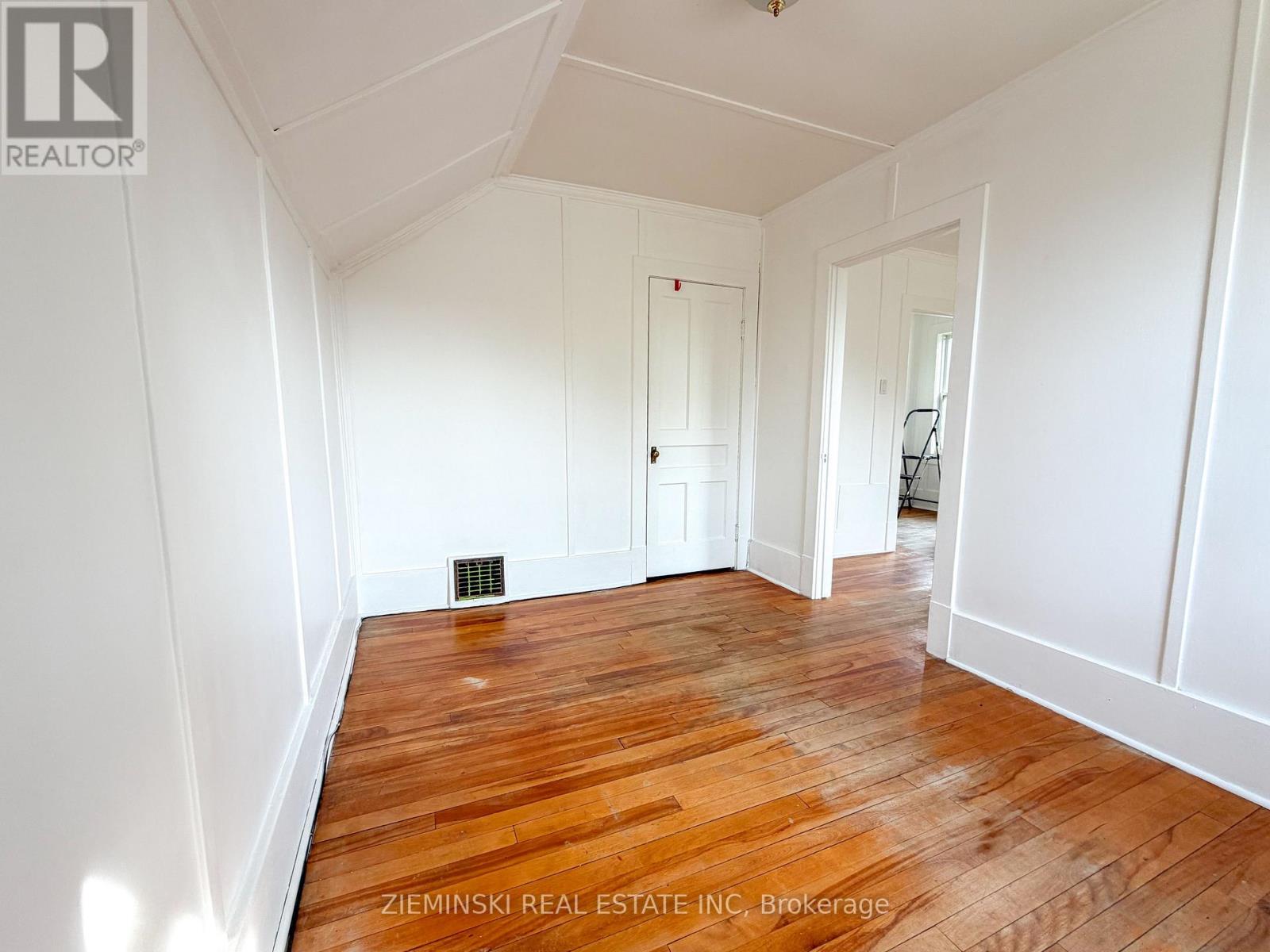 33 FIFTH STREET - 12