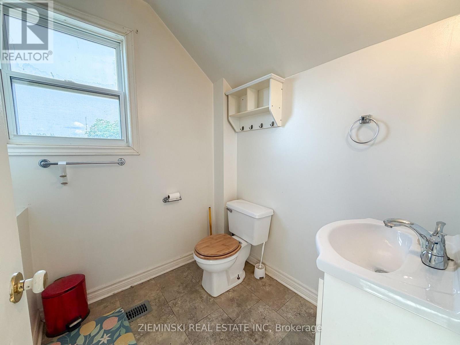 33 FIFTH STREET - 14
