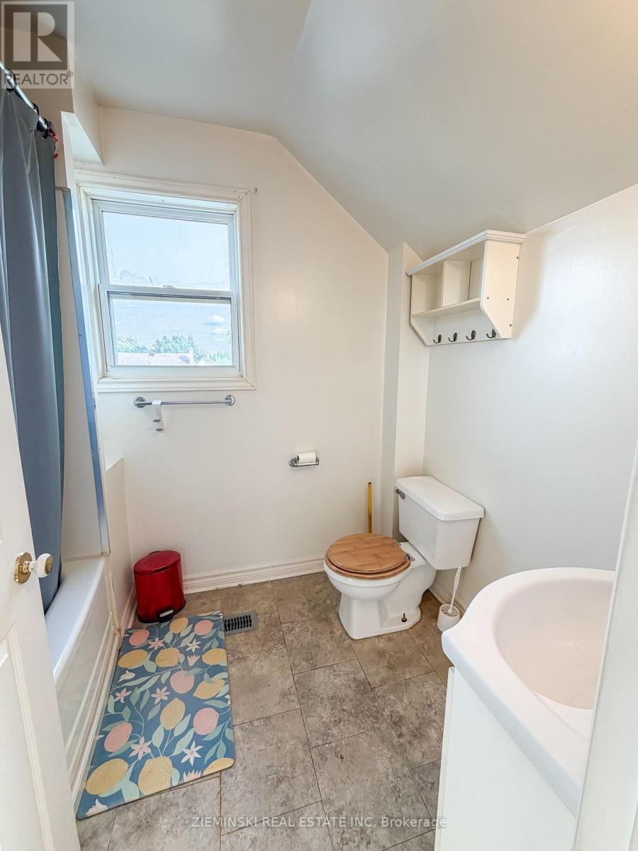 33 FIFTH STREET - 15