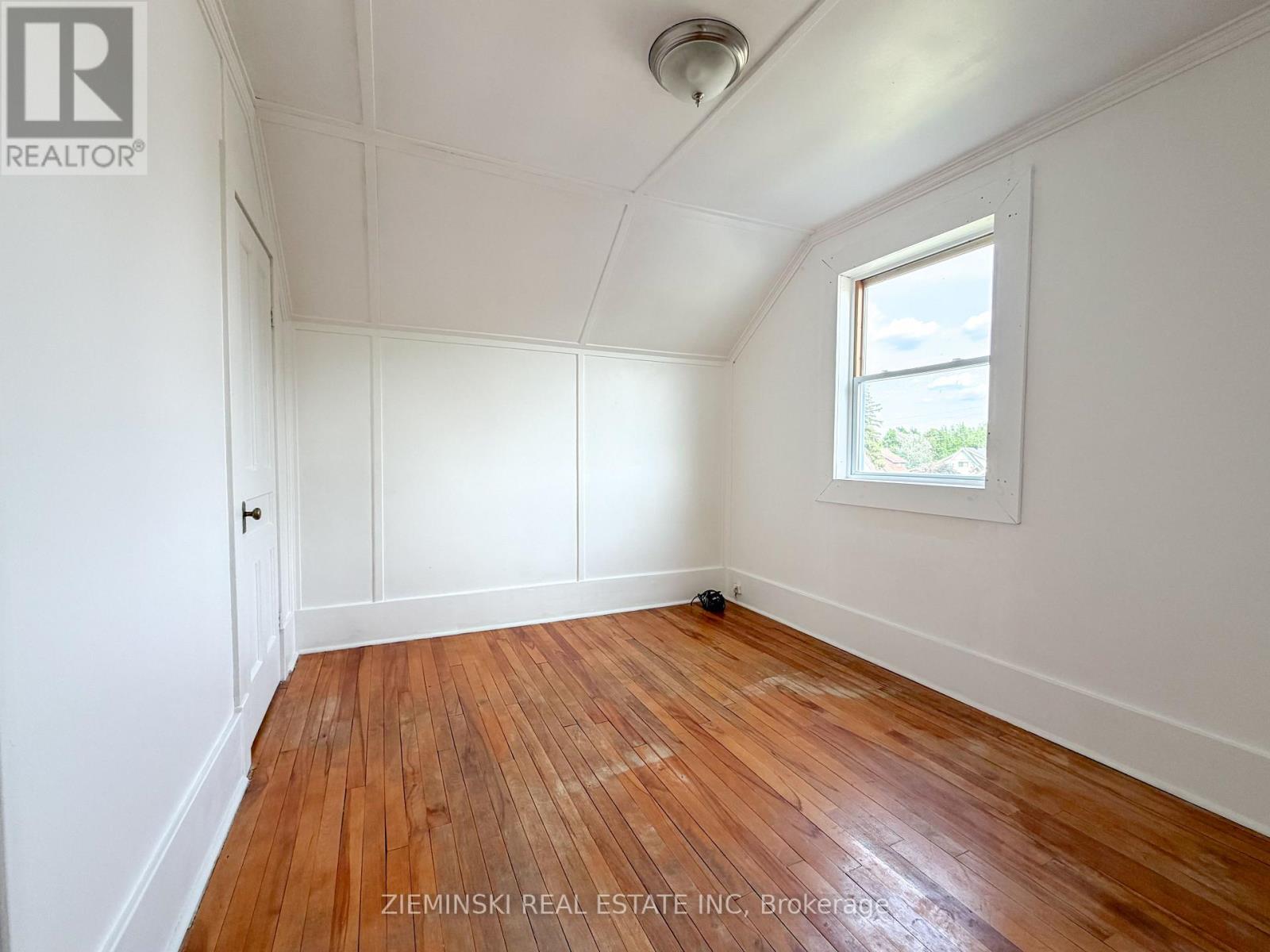 33 FIFTH STREET - 9