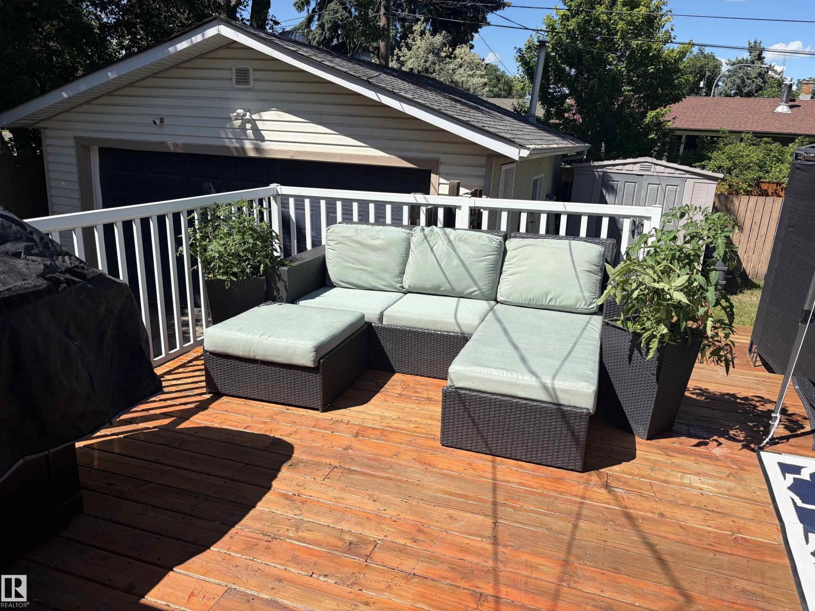 15922 92 AV NW — photo 12