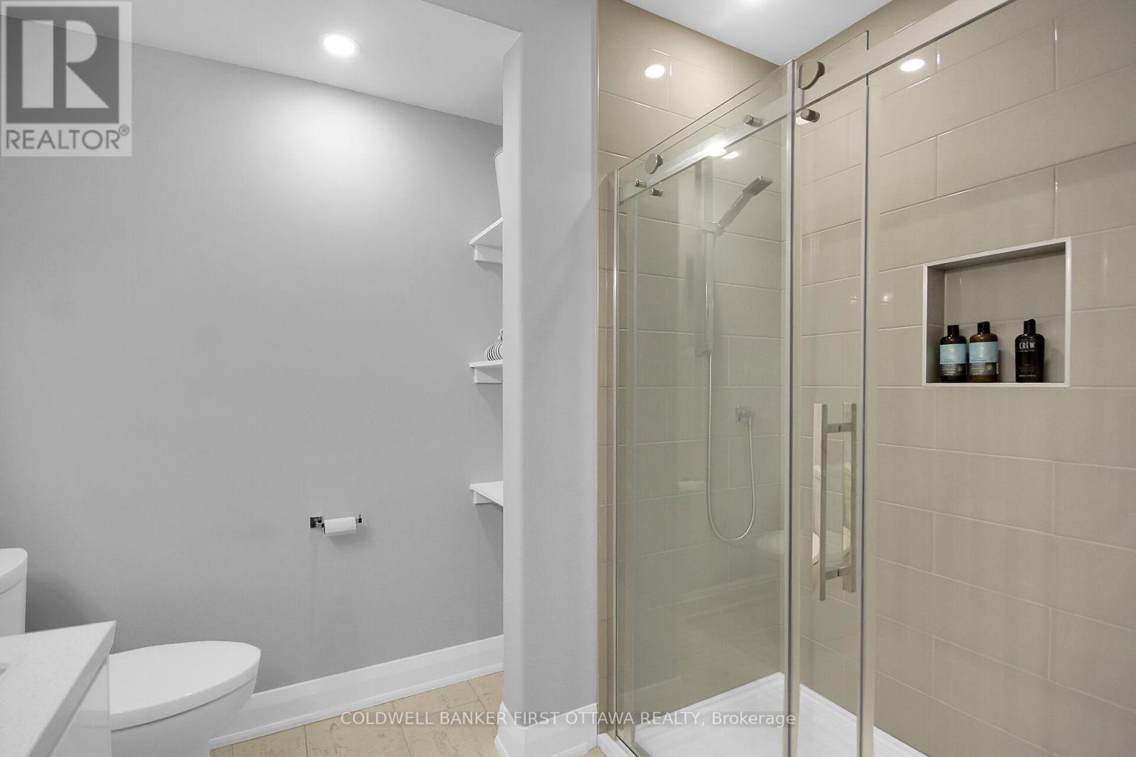 5 Bed, 4 Bath House for Sale in Ottawa – 104 GRACEWOOD CRESCENT, Ottawa – MLS# X13521412 - Image 25