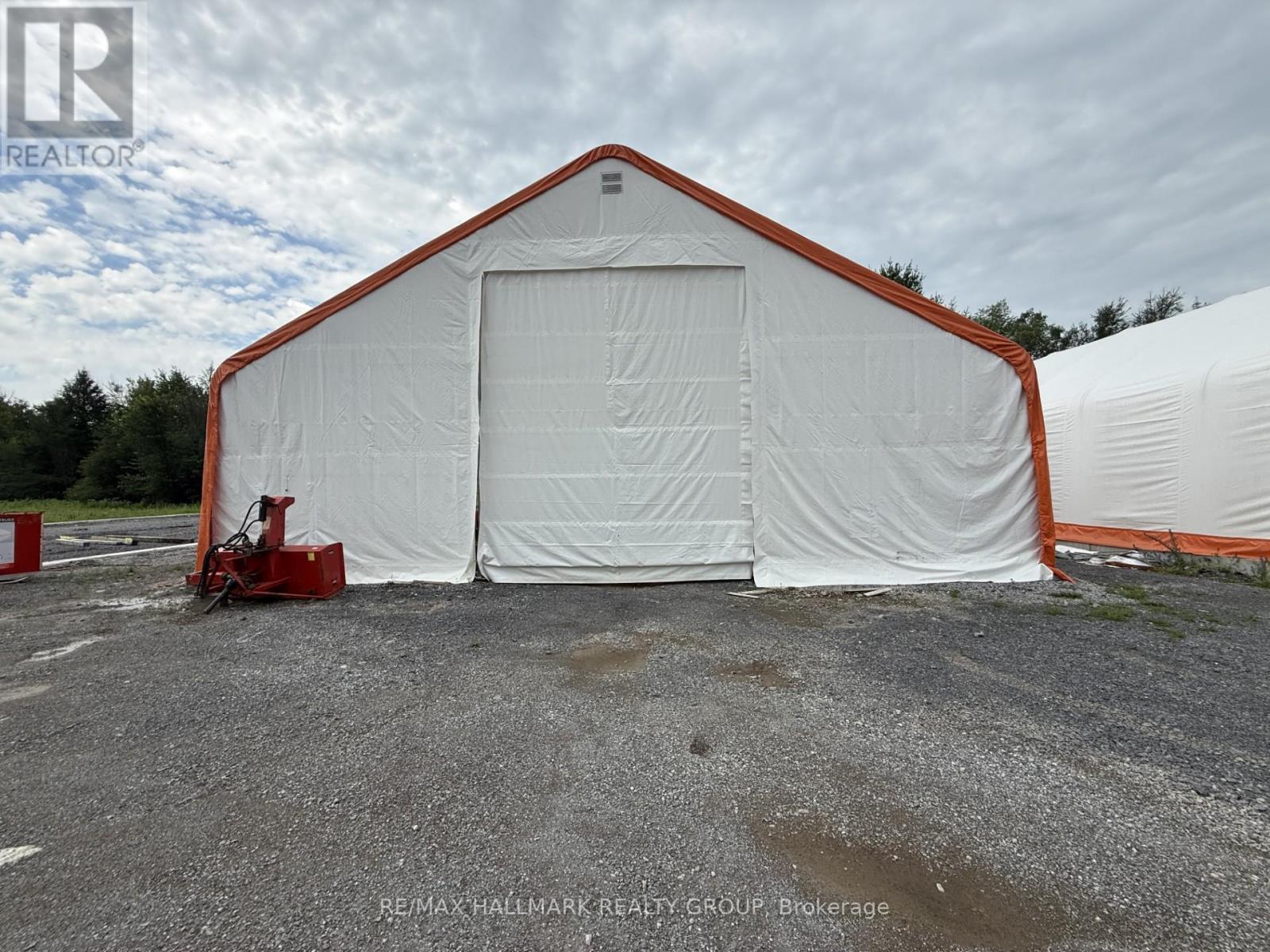 Industrial for Rent in Ottawa – 3 – 1475 DWYER HILL DRIVE, Ottawa – MLS# X13521440 - Image 1