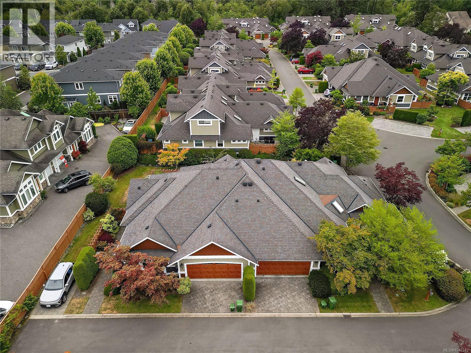 5 10520 McDonald Park Rd, North Saanich