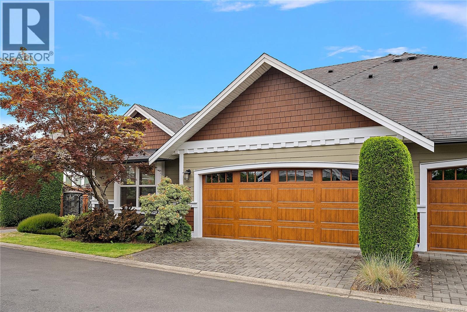 5 10520 McDonald Park Rd, North Saanich
