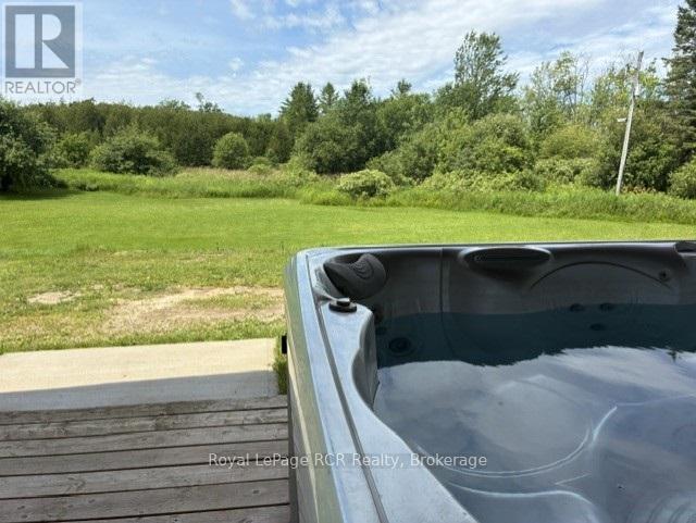 382162 CONCESSION 17 ROAD E - 11