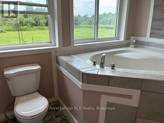 382162 CONCESSION 17 ROAD E - 23
