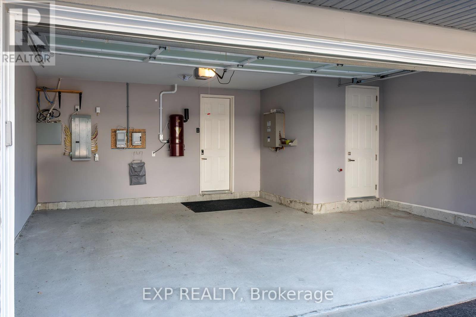 3692 FERRETTI COURT - 48