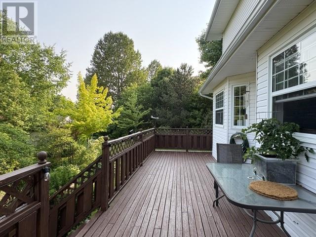 5 Stacey Crescent - 12
