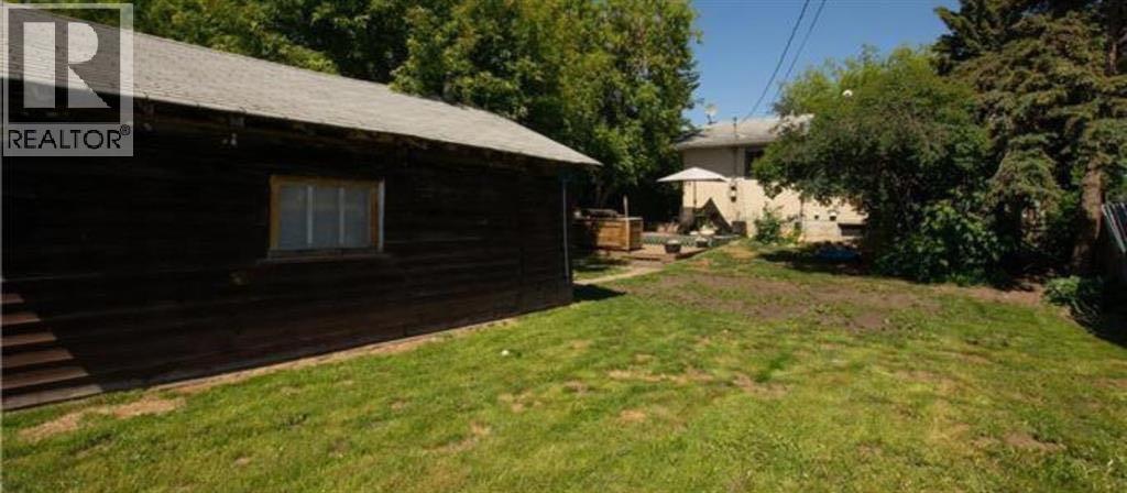 9321 101 Avenue - 22