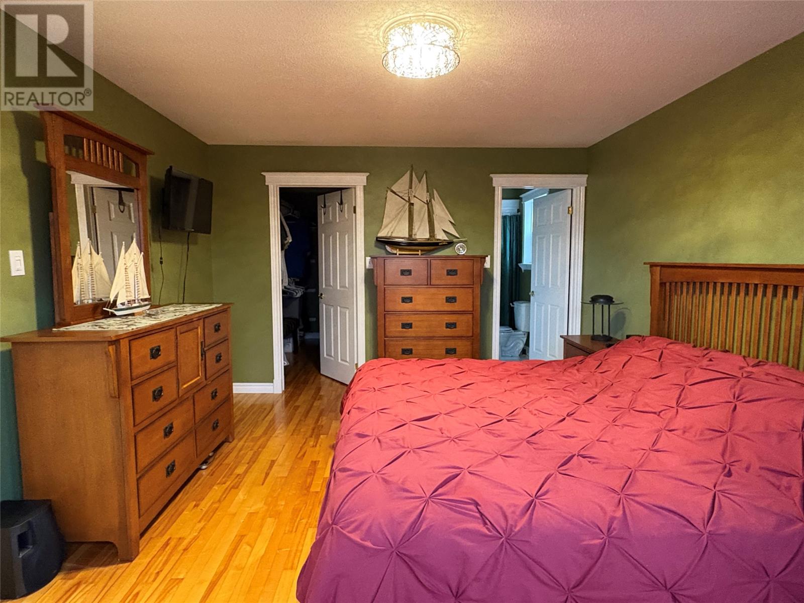 5 Stacey Crescent - 34