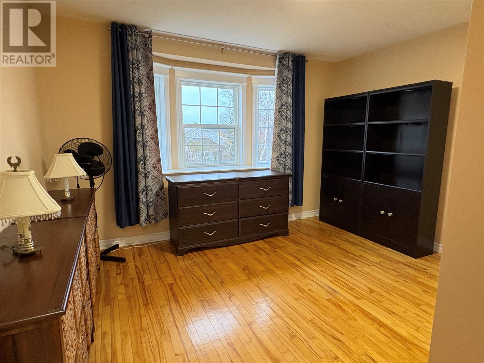 5 Stacey Crescent - 36