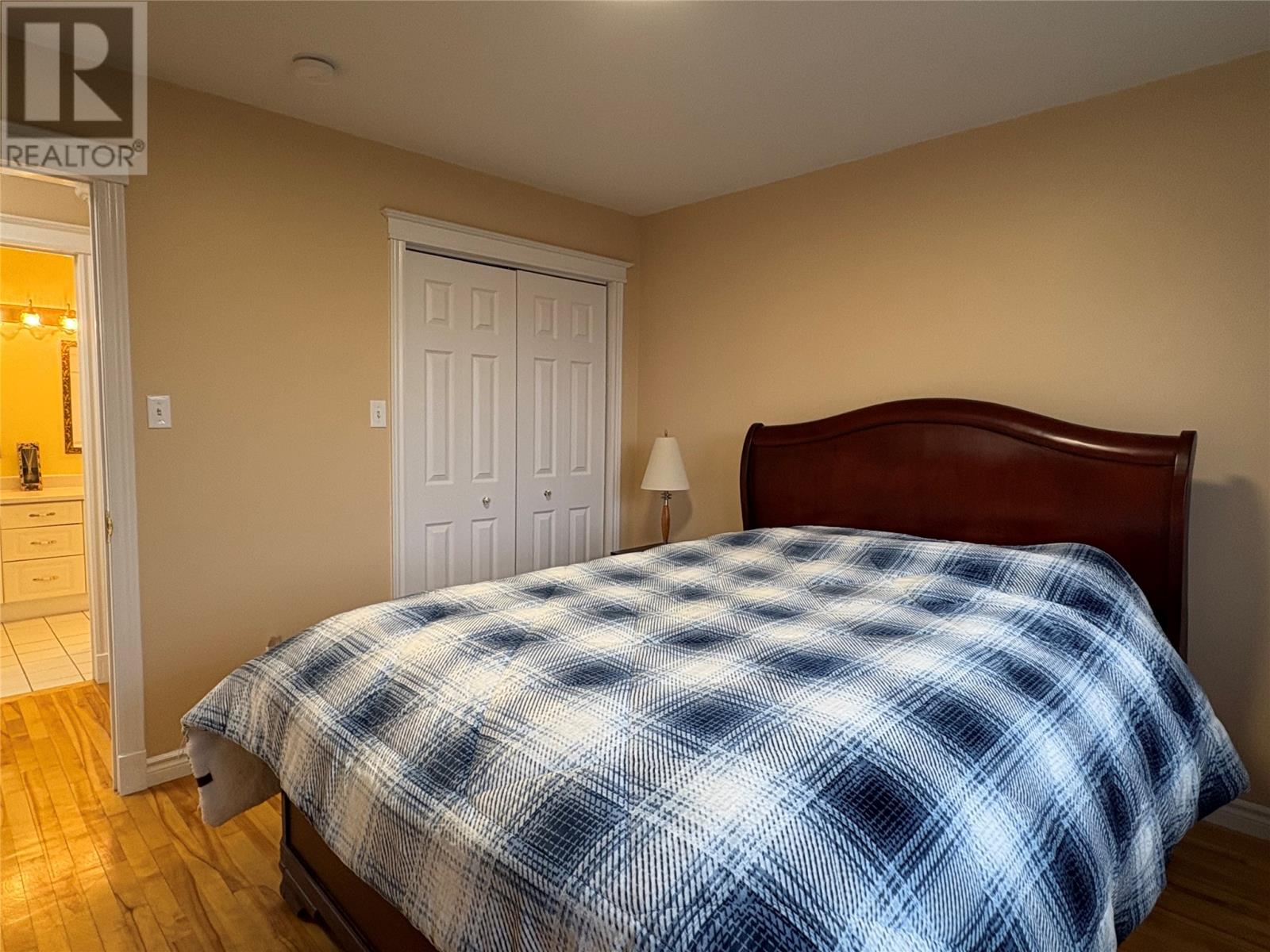 5 Stacey Crescent - 39