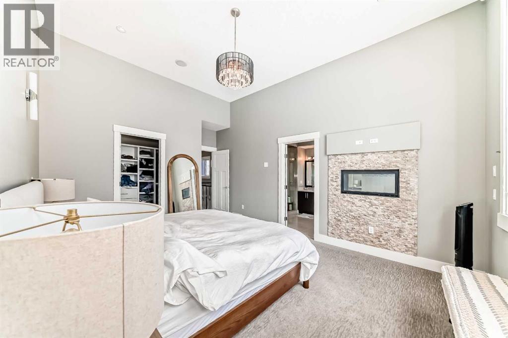 2117 51 Avenue SW - 24