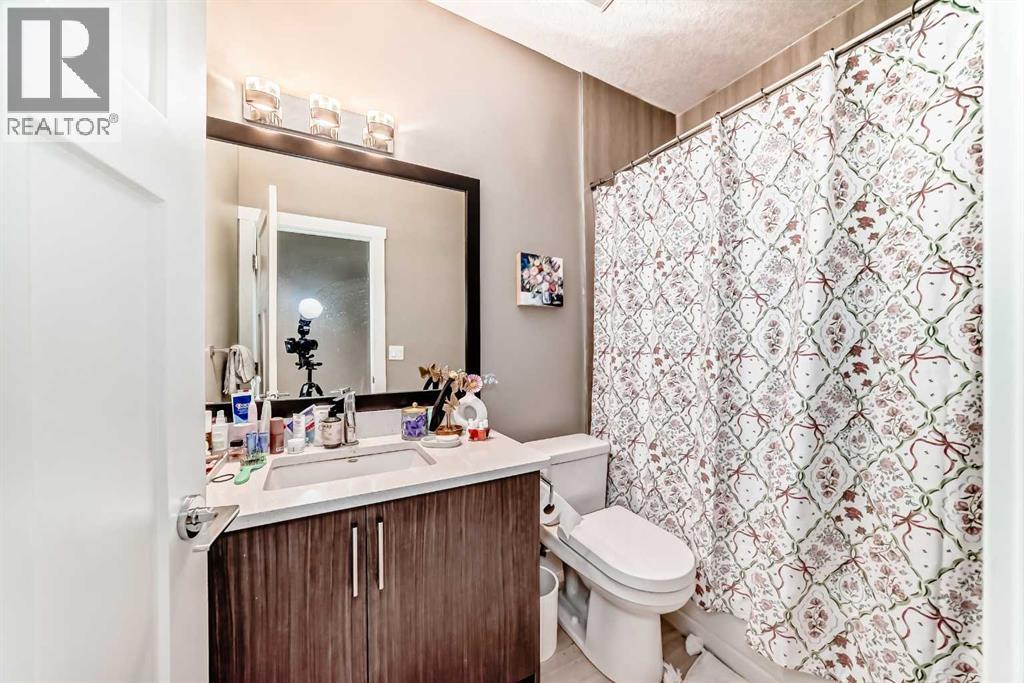 2117 51 Avenue SW - 45