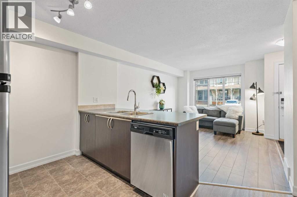 #410 121 Copperpond Common SE - 15