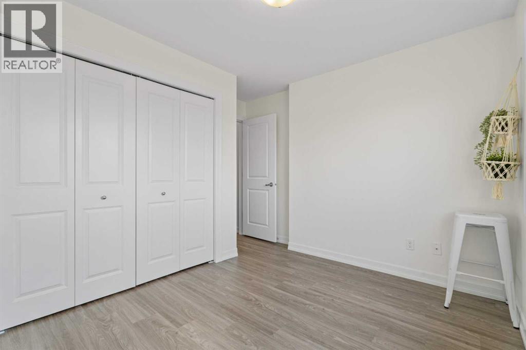 #410 121 Copperpond Common SE - 18