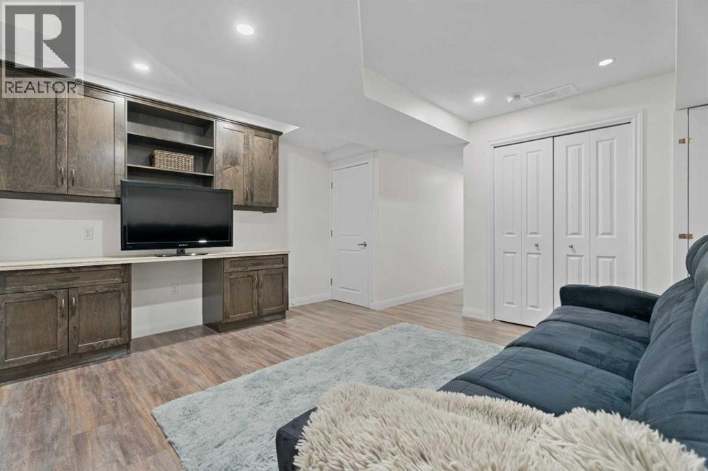 #410 121 Copperpond Common SE - 30