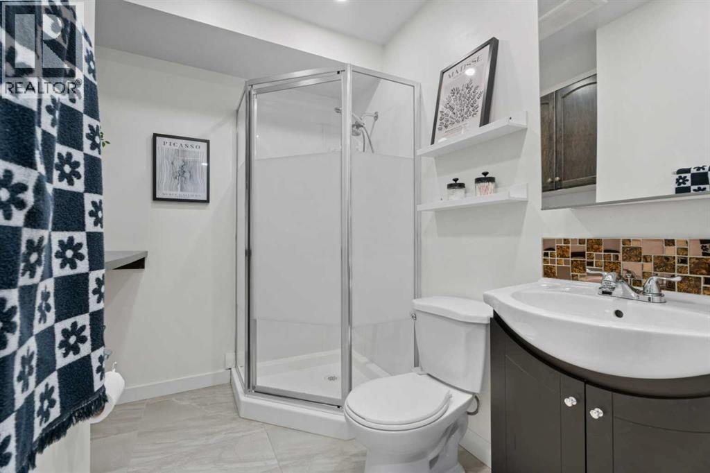 #410 121 Copperpond Common SE - 32