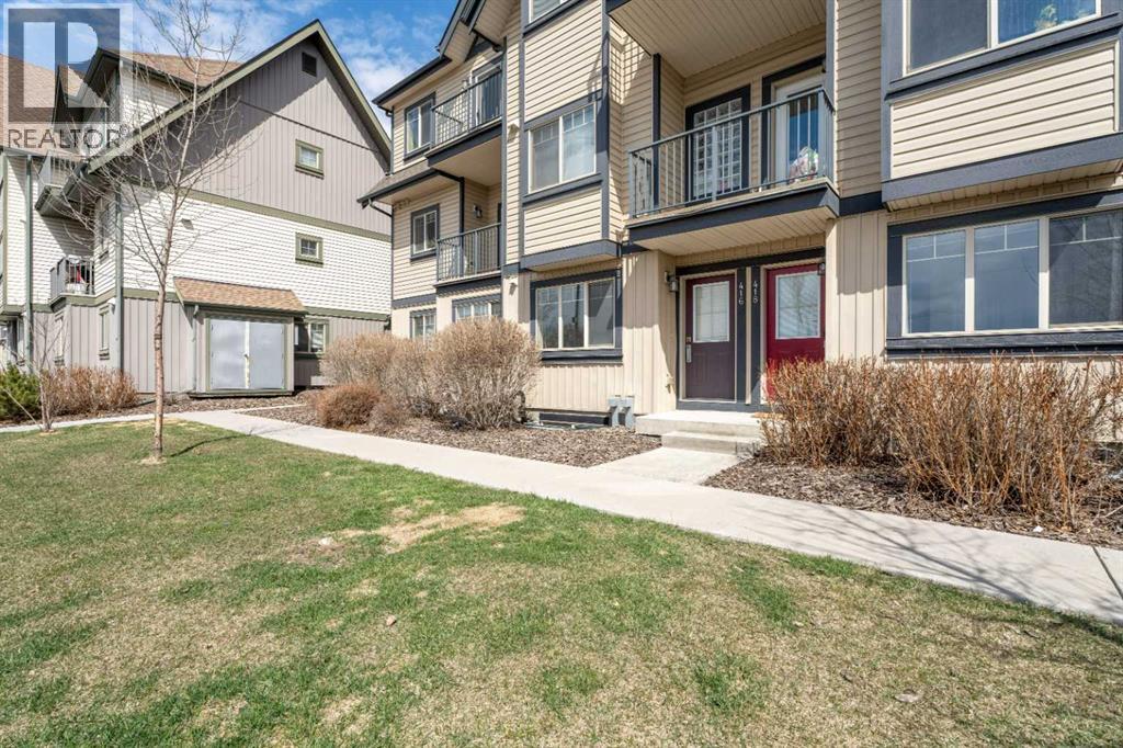 #410 121 Copperpond Common SE - 35